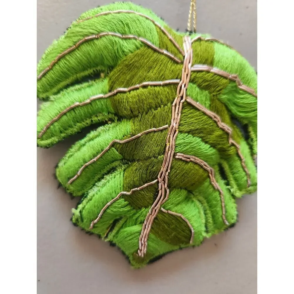 New Paul Smith Christmas Embroidery Ornament Green Leaf